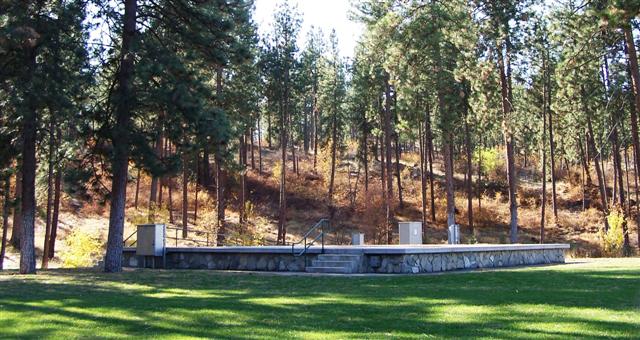 Mirabeau Meadows Stage